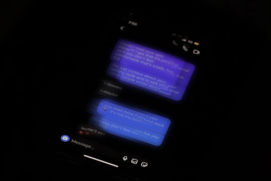 Blurry back and forth messages