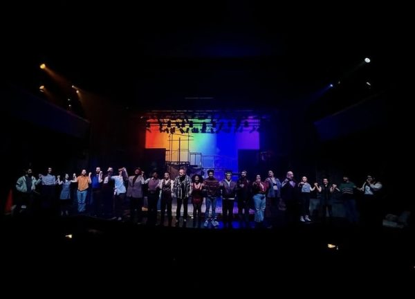 The full cast of RENT singing Seasons Of Love
