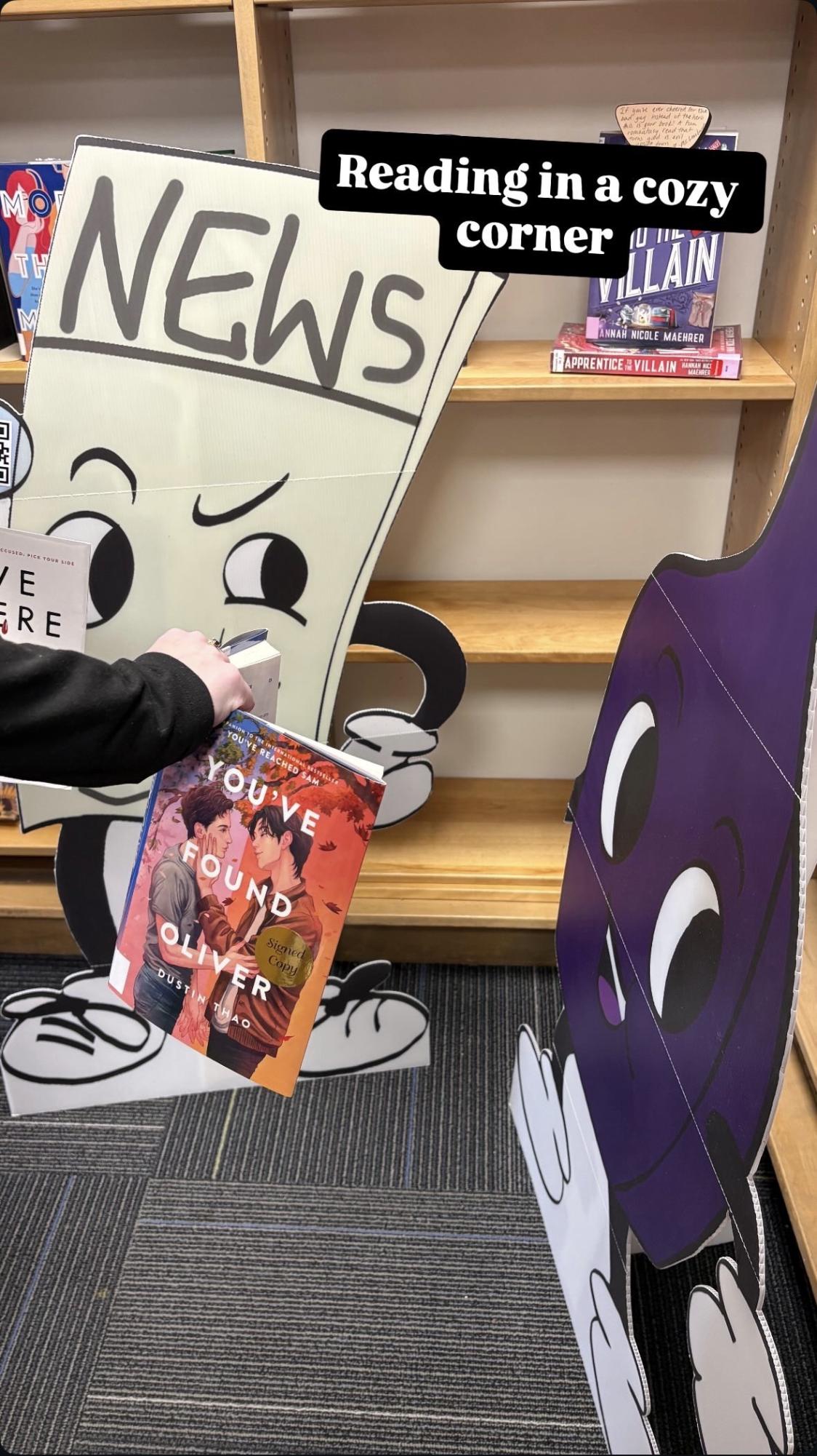 SCOOPY AND SCRAPPY GO TO THE LIBRARY