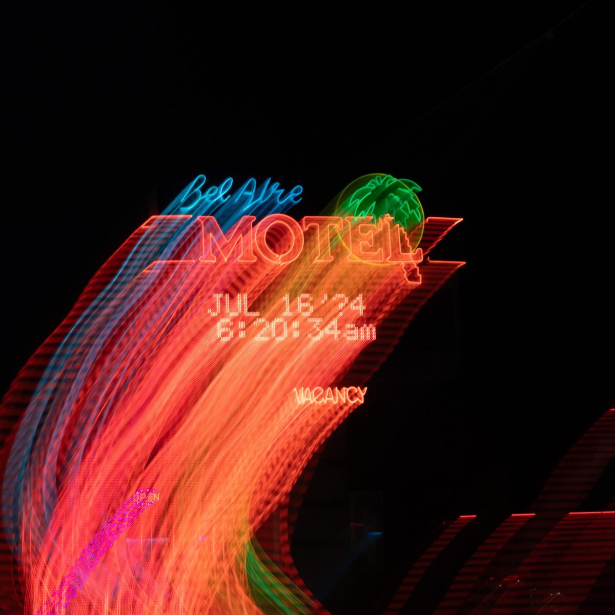Bel Aire Motel, 300 E Broadway St