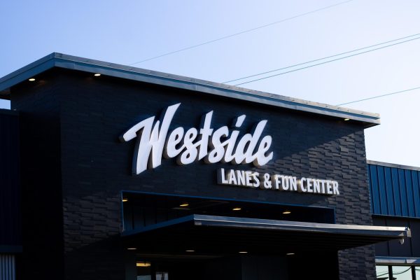 The outside of West Side Lanes